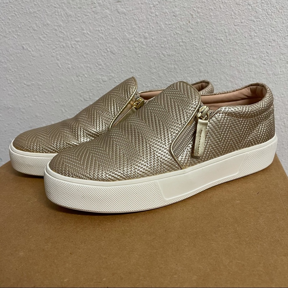 Volatile Waco Sneaker